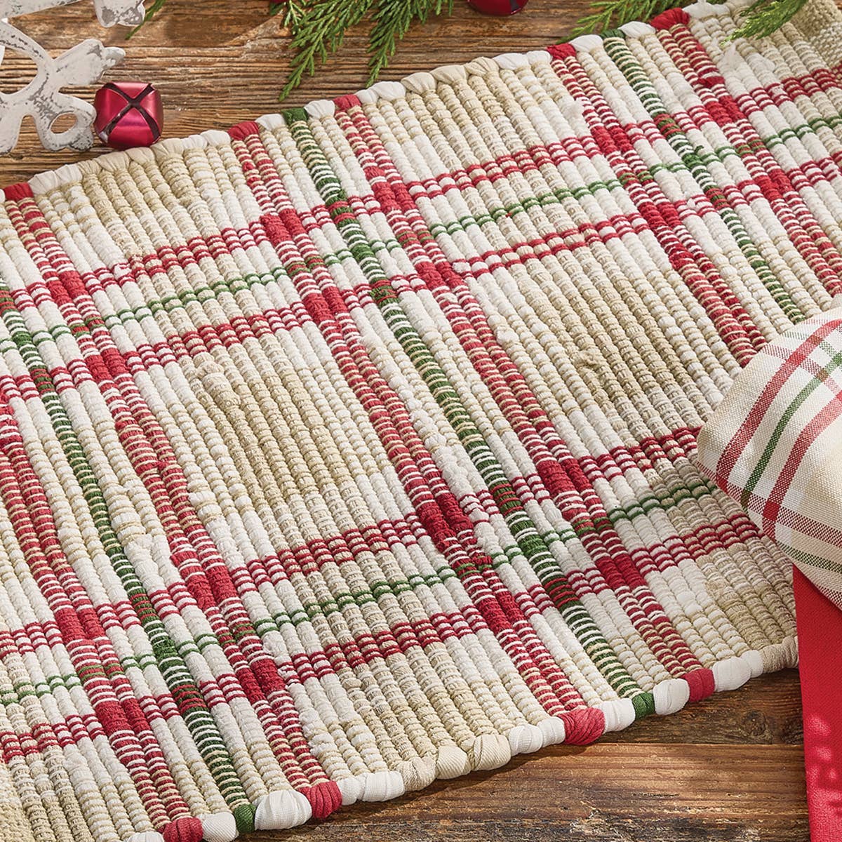 Cozy Christmas Chindi Runner 54"L