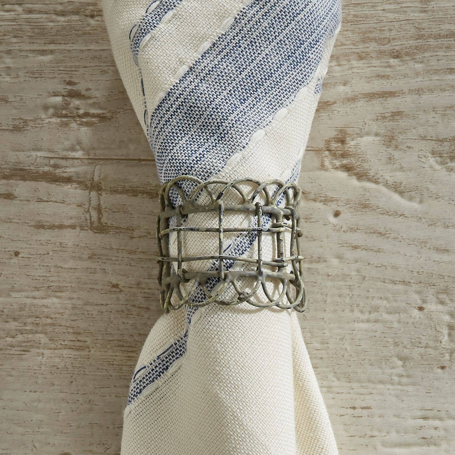 Zinc Vintage Wire Napkin Ring