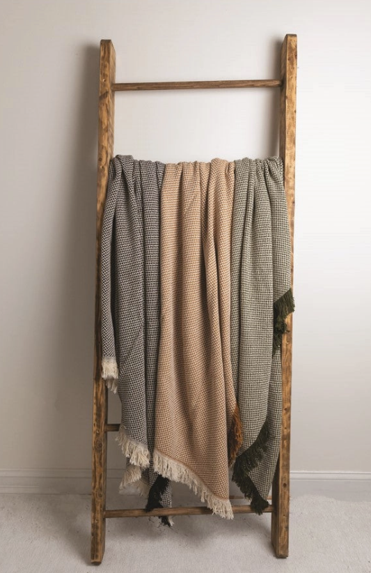 Dashing-Texture-Green-Throw